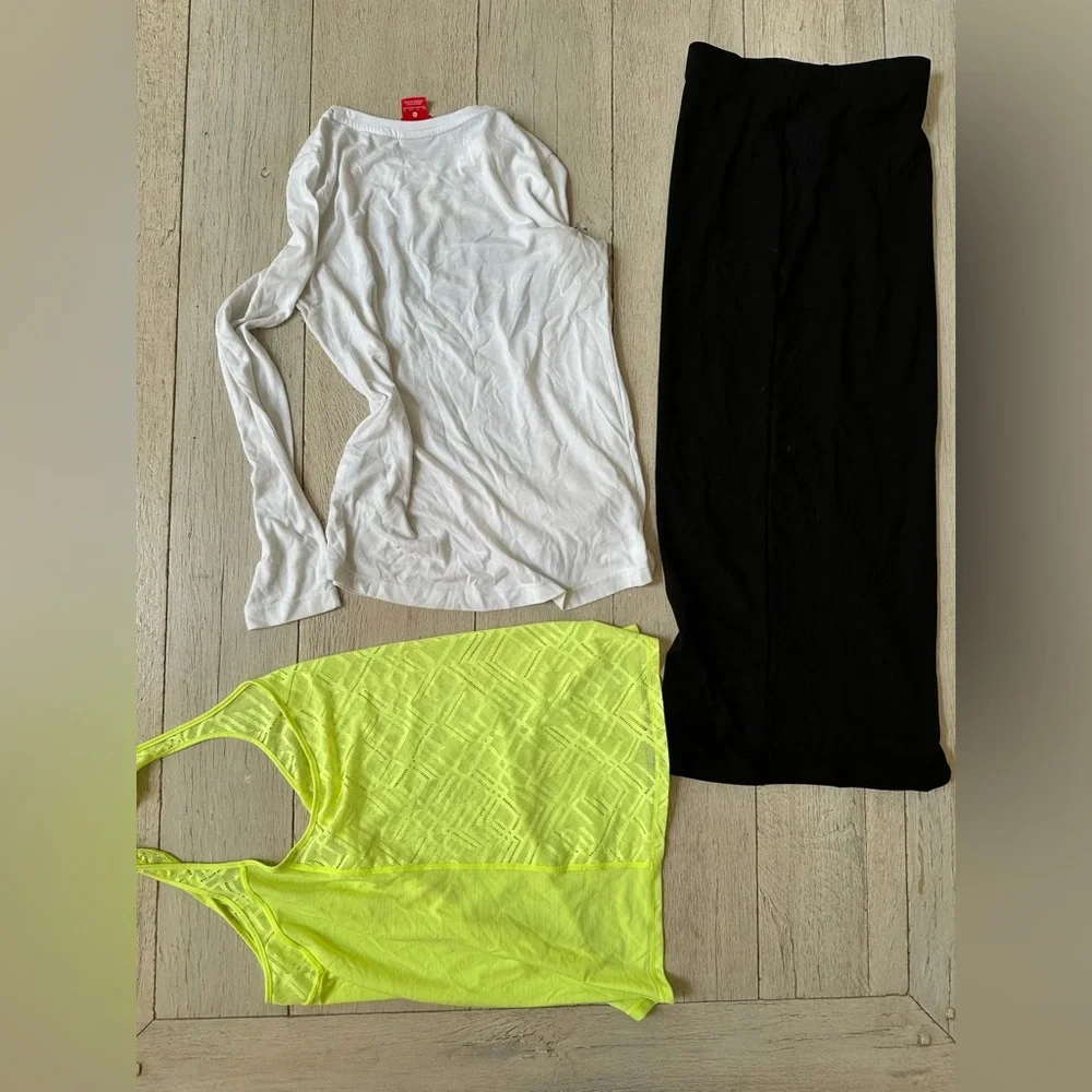 Women’s Athleisure & Sporty Essentials Bundle (3-Piece Set)